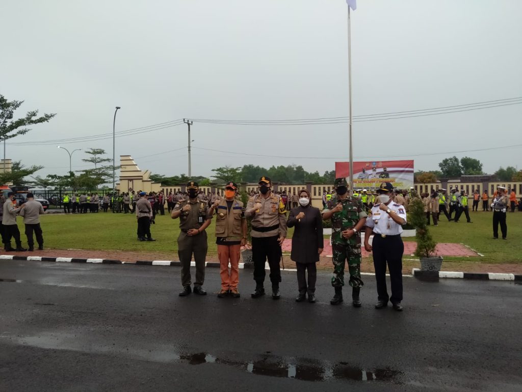 Forkopimda Kabupaten Serang Gelar Apel Persiapan Mudik Lebaran 2022 20 Gambar Forkopimda Kabupaten Serang Gelar Apel Persiapan Mudik Lebaran 2022 19