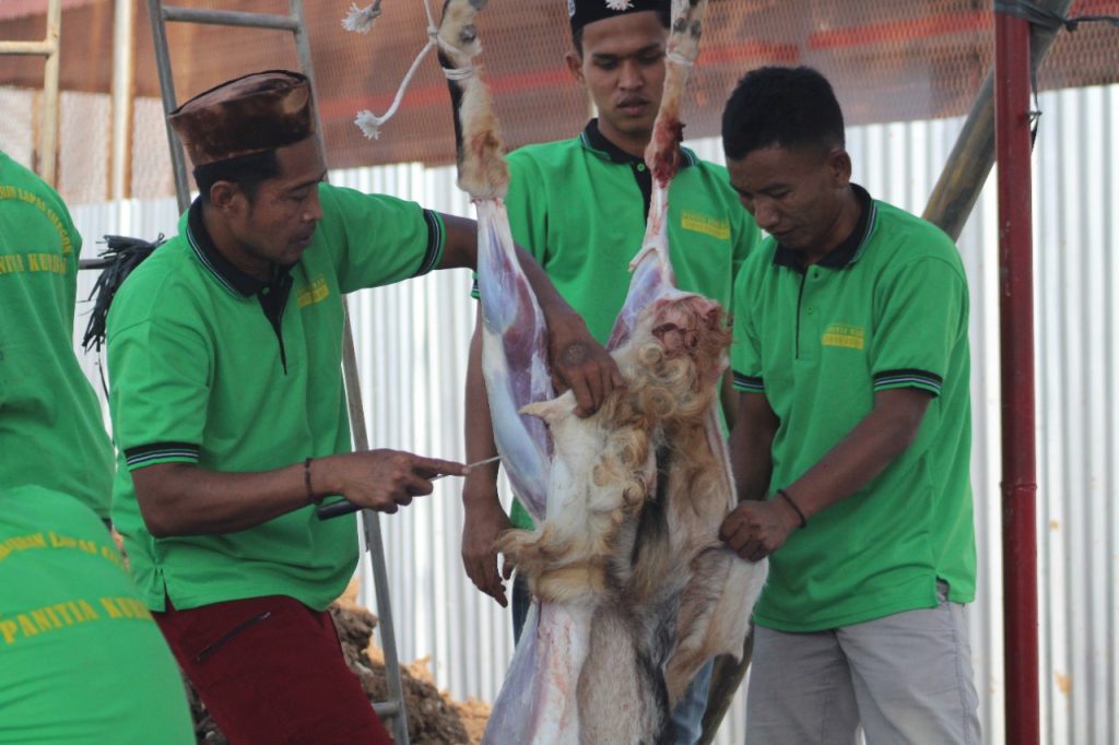 Warga Binaan Di Lapas Kelas Iia Cilegon Antusias Ikuti Penyembelihan Hewan Qurban 30 Gambar Warga Binaan di Lapas Kelas IIA Cilegon Antusias Ikuti Penyembelihan Hewan Qurban 29