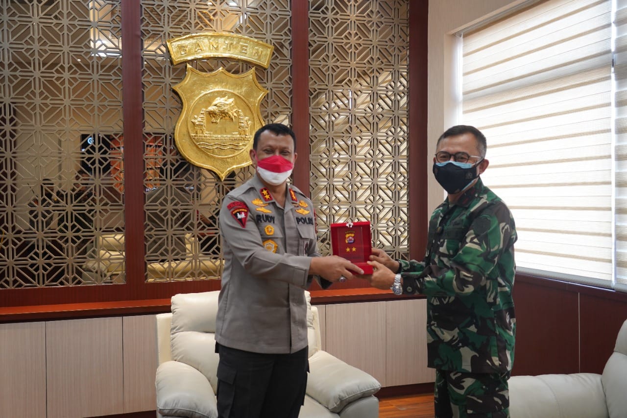 Danrem 064/My Kunjungan Silaturahmi Ke Kapolda Banten 28 Gambar Danrem 064/MY Kunjungan Silaturahmi ke Kapolda Banten 27