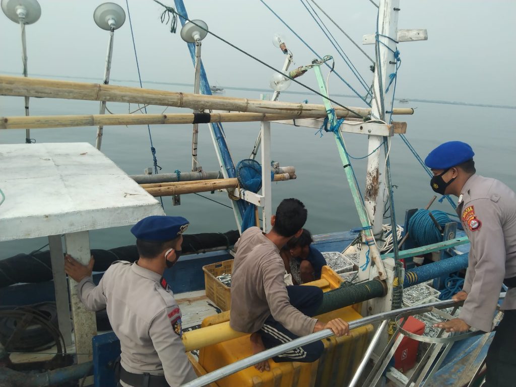 Gambar Patroli Satpolair Polres Serang Kota Polda Banten Monitoring Pasang Surut Air Laut 27