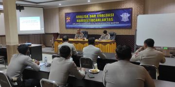 Gambar Tingkatkan Kompetensi, Wadirlantas Polda Banten Edukasi Penyidik Laka Lantas 1