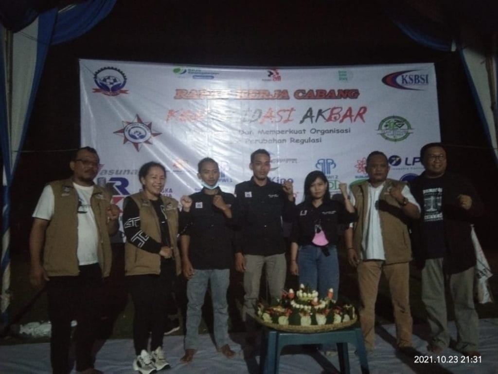 Konsolidasi Akbar Dpc Garteks Serang Raya, Perkuat Organisasi 28 Gambar Konsolidasi Akbar DPC Garteks Serang Raya, Perkuat Organisasi 27