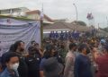 Gambar DPC FSB Garteks KSBSI Tangerang Raya Lakukan Unjuk Rasa di PT. Victory Chingluh Indonesia, Liat Apa yang Terjadi 49