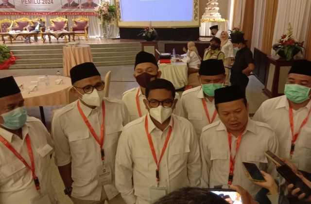 Gambar Rakercab DPC Grindra Kota Tangerang Deklarasikan Prabowo Subianto Sebagai Capres 2024 27