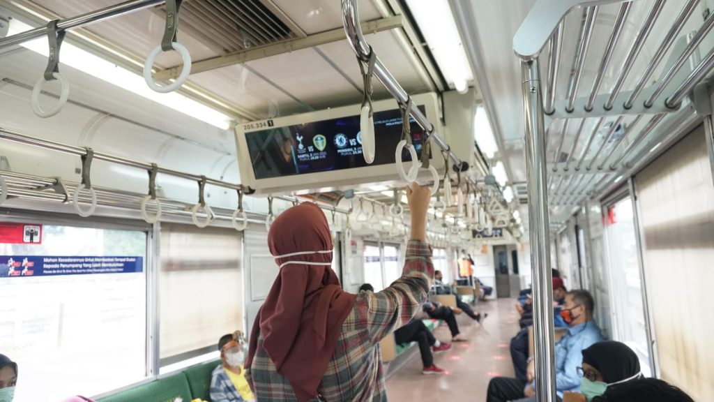 Macroad Konsisten Hadirkan Inovasi Media Informatif Bagi Penguna Kereta 28 Gambar MacroAd Konsisten Hadirkan Inovasi Media Informatif Bagi Penguna Kereta 27