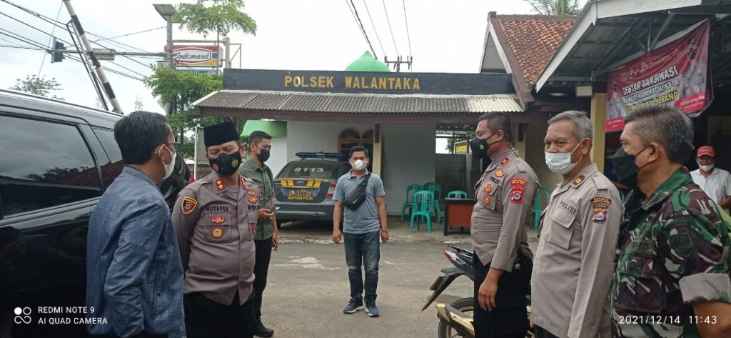 Gambar Kapolres Serang Kota Tinjau Giat Vaksin Presisi di Polsek Walantaka, Bersama Anggota DPRD Kota Serang dan Ketua PC NU Kota Serang 27