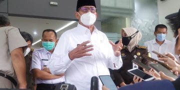 Gambar Buruh Protes Besaran UMK 2022, Gubernur Banten Tetapkan Upah Sesuai Aturan Pengupahan 1