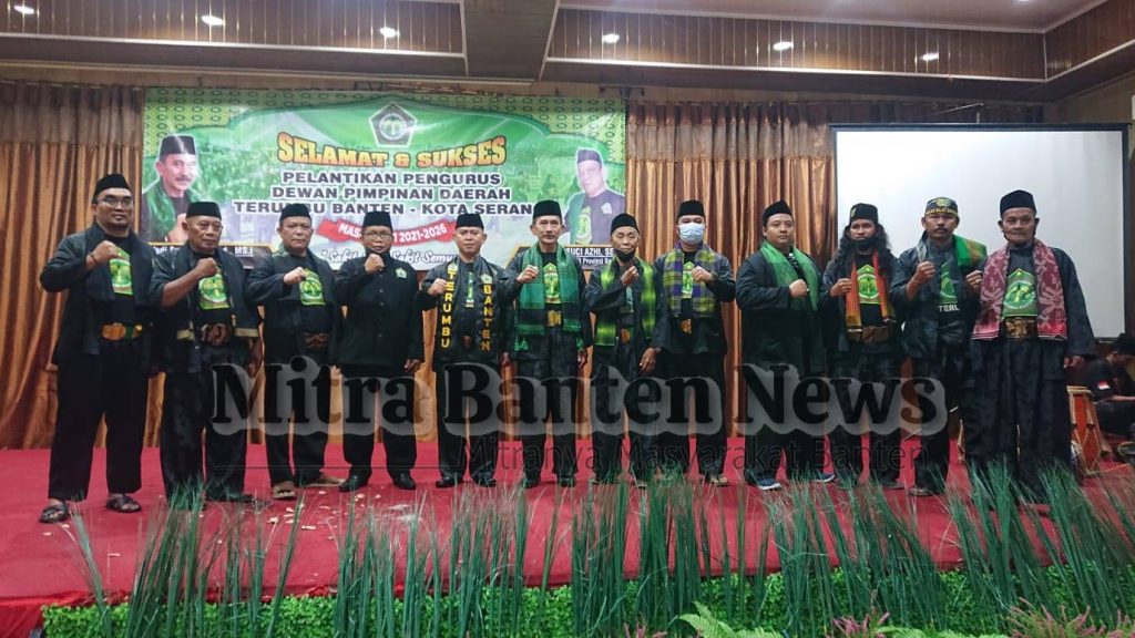 Sah, Pengurus Perguruan Silat Terumbu Banten Dewan Pimpinan Daerah Kota Serang Dilantik 28 Gambar Sah, Pengurus Perguruan Silat Terumbu Banten Dewan Pimpinan Daerah Kota Serang Dilantik 27