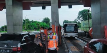 Gambar Jamin Keamanan, Ditpamobvit Polda Banten Patroli di Sepanjang Jalan Tol Tangerang-Merak 1