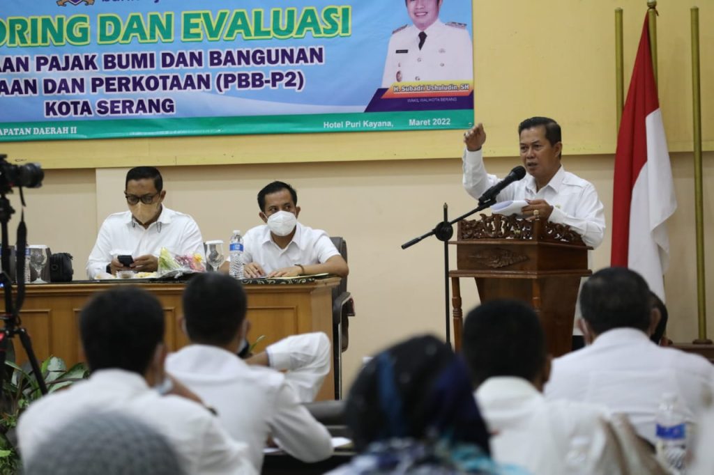 Walikota Serang Akan Berikan Reward Umroh Bagi Lurah Dan Camat, Ini Syaratnya: 28 Gambar Walikota Serang akan Berikan Reward Umroh Bagi Lurah dan Camat, Ini Syaratnya: 27