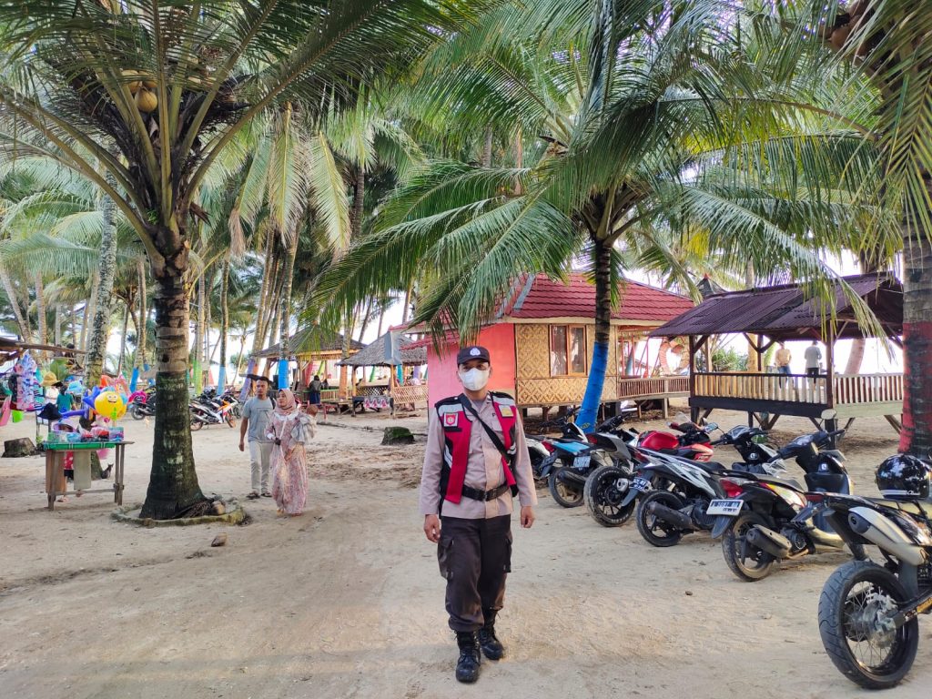 Gambar Polsek Panggarangan Polres Lebak, Melaksanakan Giat KRYD, Pantau Destinasi Wisata Kelapa Warna 29