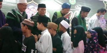 Gambar Perguron Terumbu Banten berbagi 1000 Anak Yatim menjelang Iedul Fitri 1