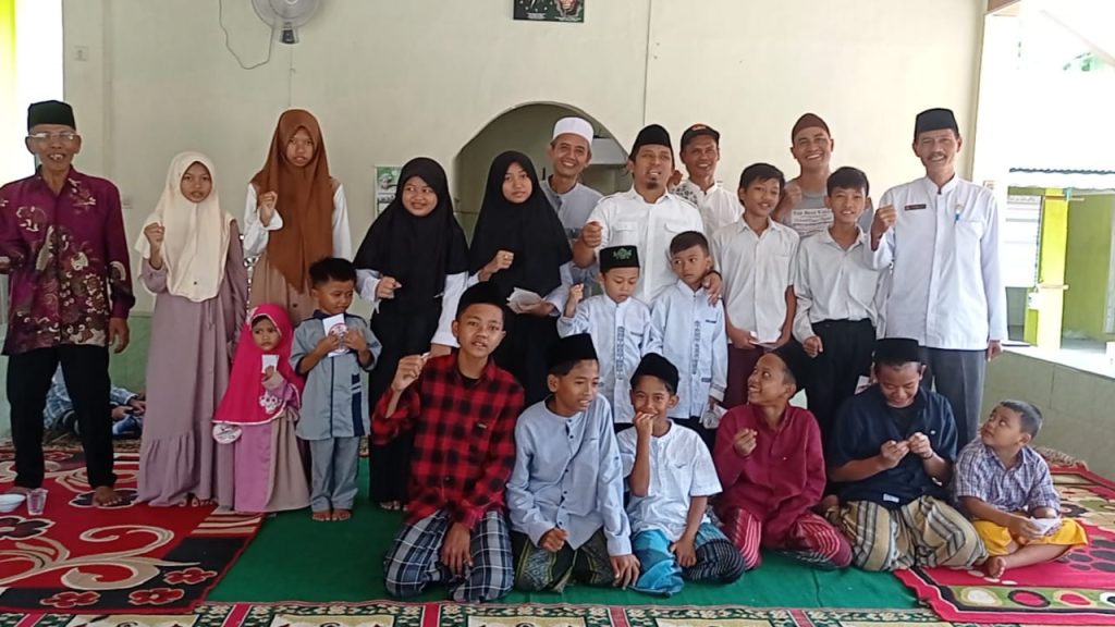 Gambar Camat Kasemen Menggelar Halal Bihalal & Santunan Yatim Di Ponpes Madarijul Ulum 74