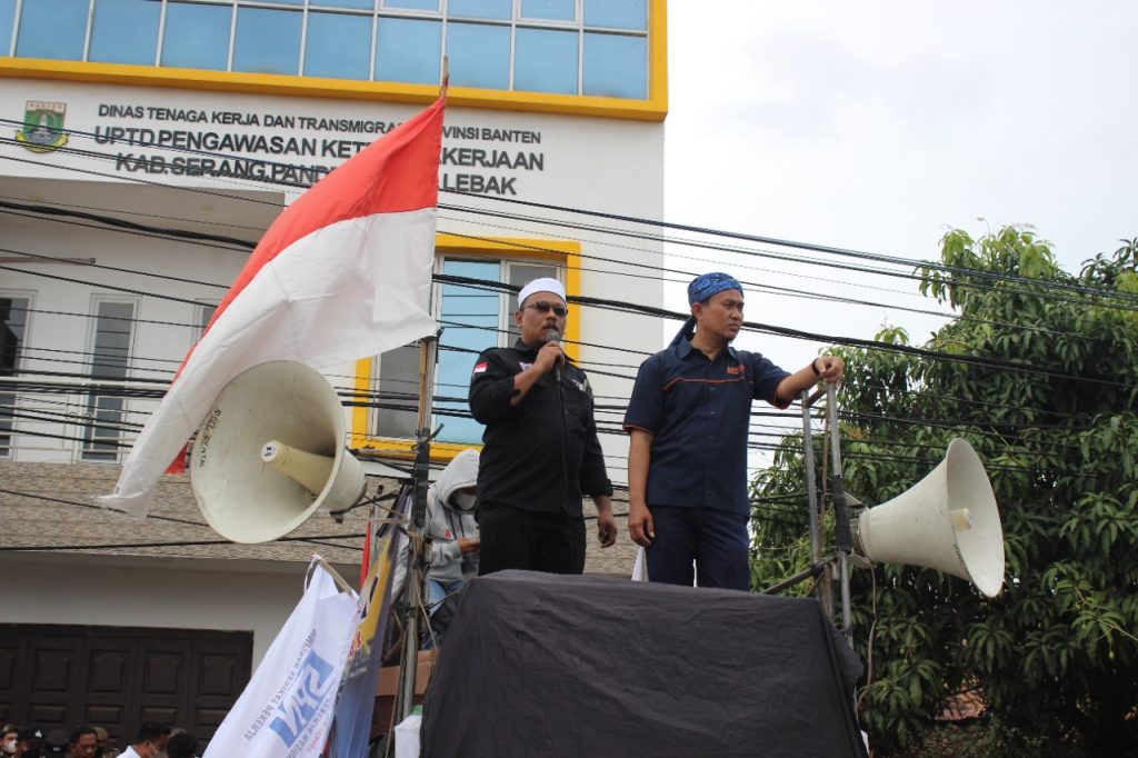 Gambar Buruh Unjuk Rasa, Kecewa Kinerja Wasnaker Provinsi Banten, FSB GARTEKS bersama Aliansi SPSB Kabupaten Serang 27