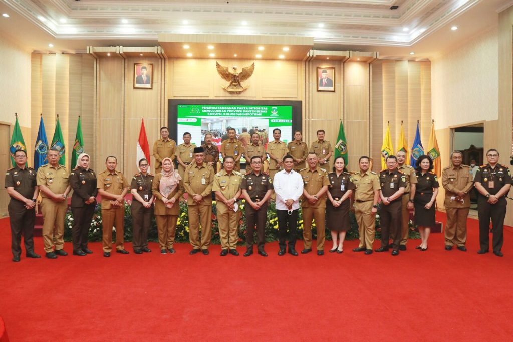 Gambar Wujudkan Banten Bebas KKN, Ini Langkah Pj Gubernur Banten Al Muktabar 29