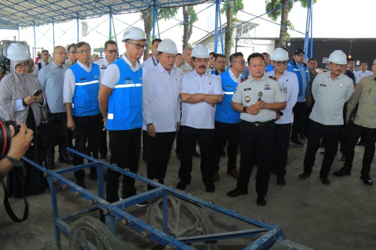 Menteri Imigrasi dan Pemasyarakatan Tinjau Unit Jawara Beton Lapas Kelas 1 Tangerang 73 Menteri Imigrasi dan Pemasyarakatan Tinjau Unit Jawara Beton Lapas Kelas 1 Tangerang