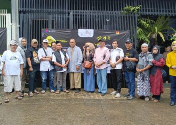 PJBW Berbagi 100 Nasi Boks dan Takjil untuk Pemulung di HUT ke-31 Yayasan Humaniora