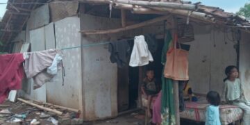 Di Kecamatan Pabuaran 9 Jiwa Tinggal di Rumah Nyaris Roboh Butuh Penanganan Segera